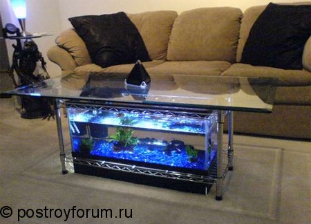 дизайн гостиной с аквариумом